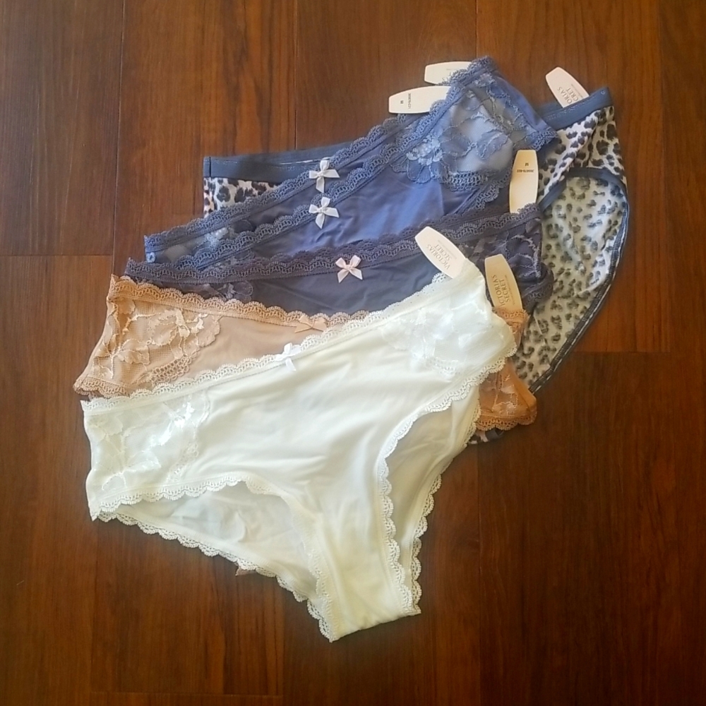 Victoria's Secret 6-pc Panty Set - all size M